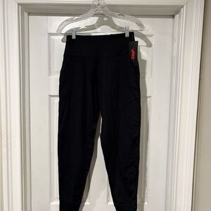 Sleek Black Women's Workout Leggings